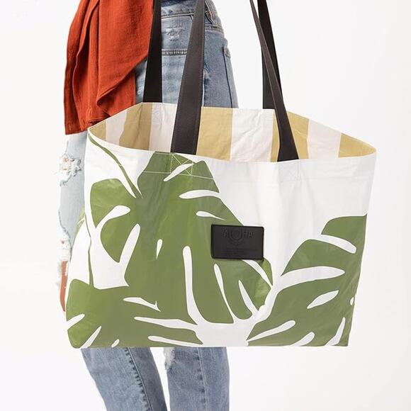 Brand New Aloha Collection Reversible Holo Holo Monstera Lightweight Tote Bag - Picture 2 of 4